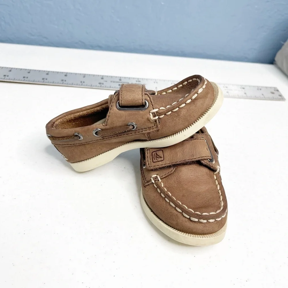 Sperry kids size 6M brown leather hook and loop top sider with removable insoles